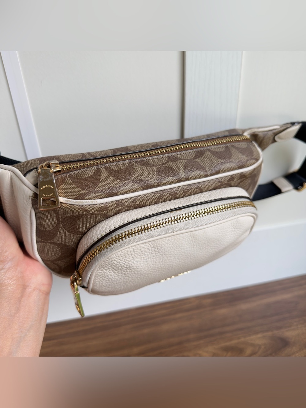 Coach Court Belt Bag in Signature Canvas - Picture 6 of 9